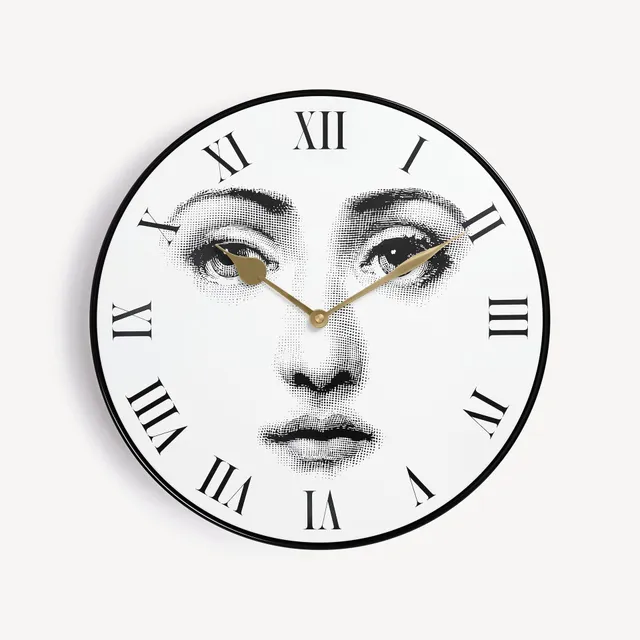 fornasetti-tema-e-variazioni-n-6-wanduhr-metall-gesicht image 1