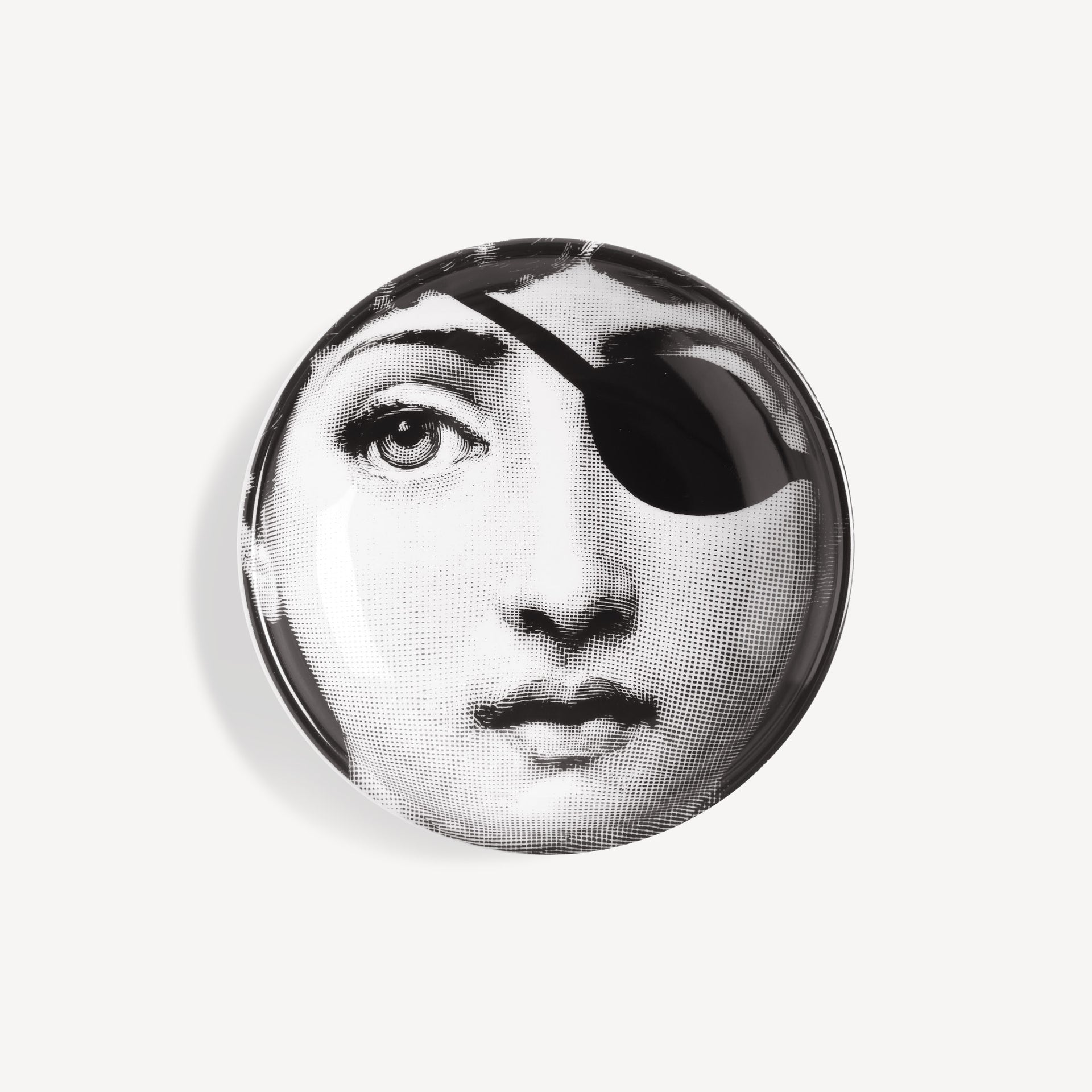 fornasetti-tema-e-variazioni-n-8-aschenbecher-porzellan image 1