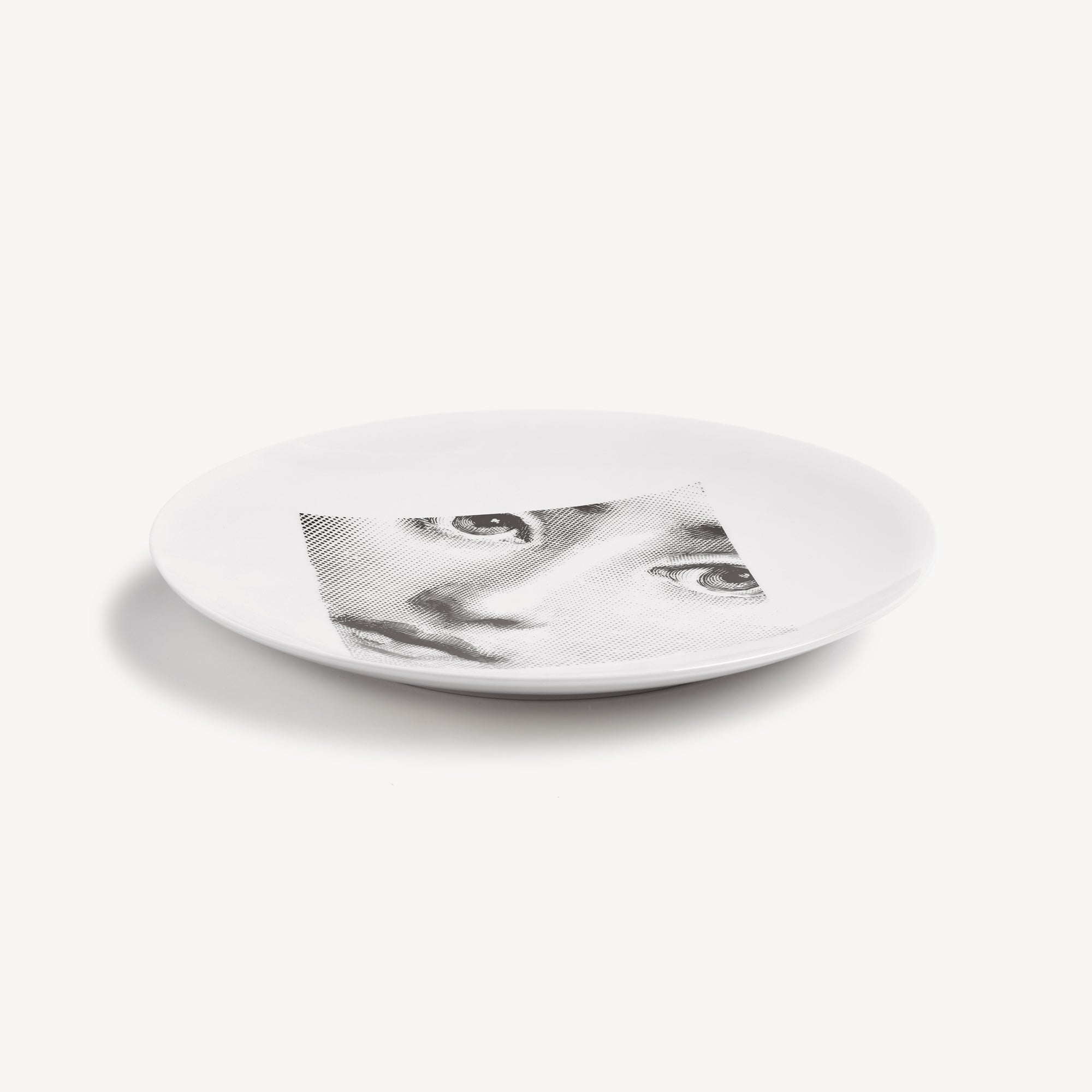 atelier-fornasetti-tema-e-variazioni-wandteller-n-65-lina-cavalieri image 2