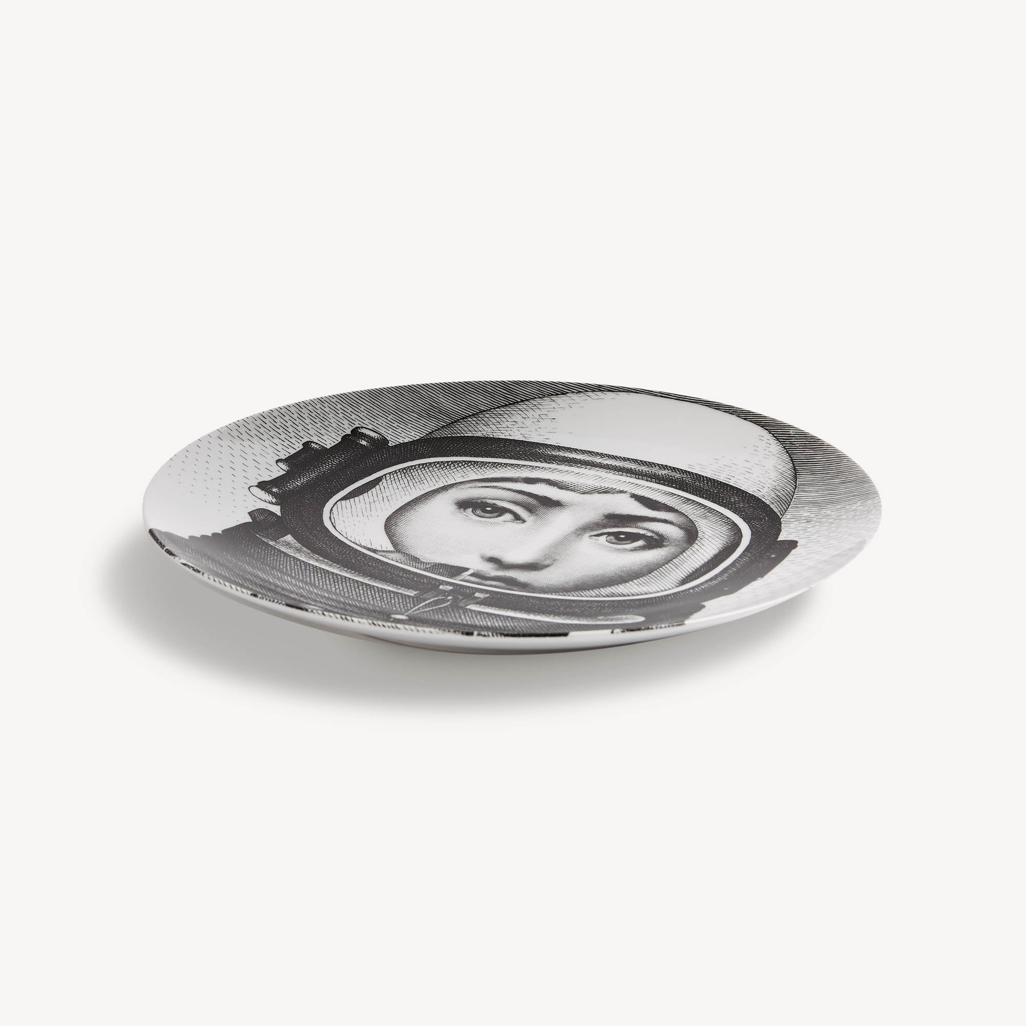 fornasetti-tema-e-variazioni-wandteller-n-181-porzellan image 2