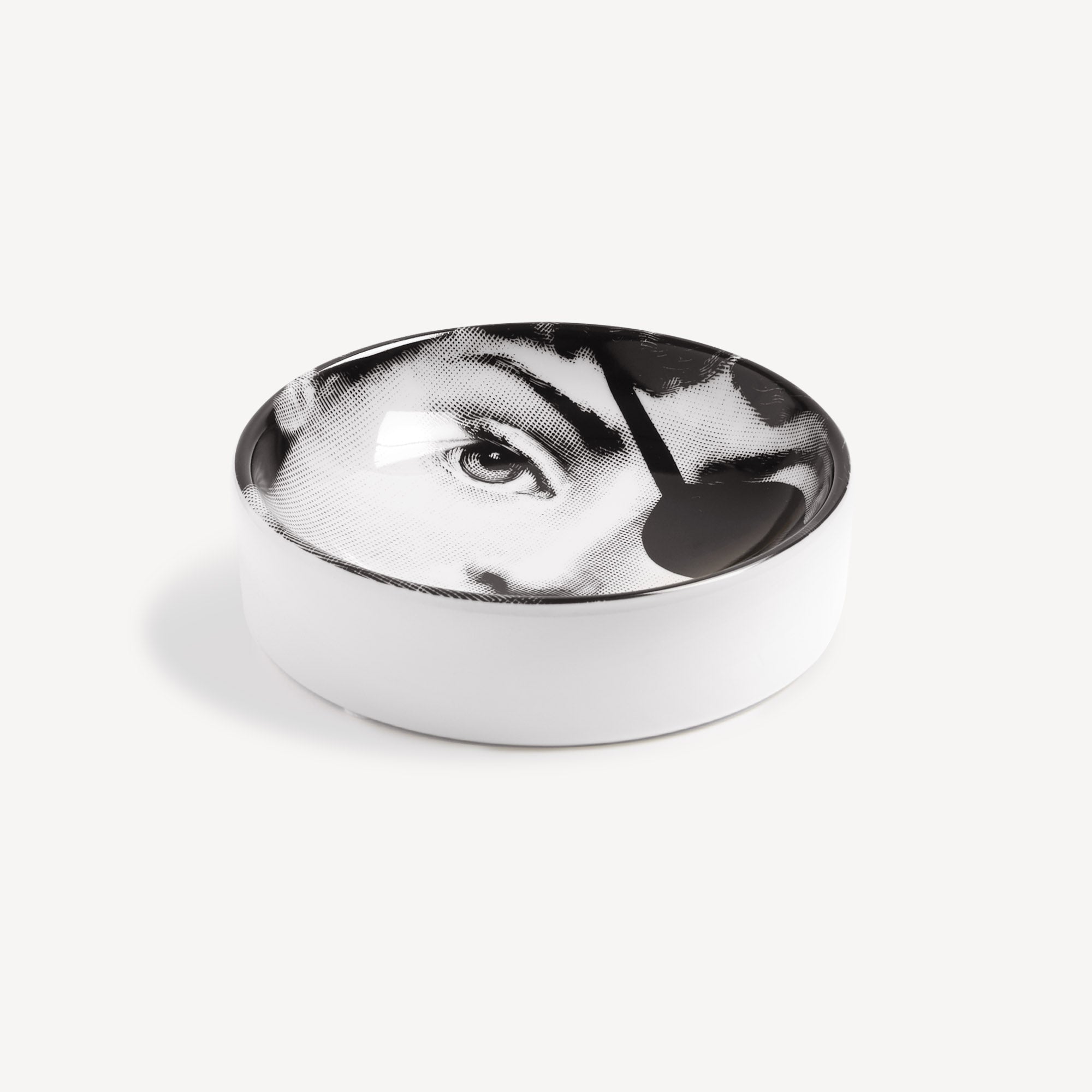 fornasetti-tema-e-variazioni-aschenbecher-nr-8-porzellan image 2